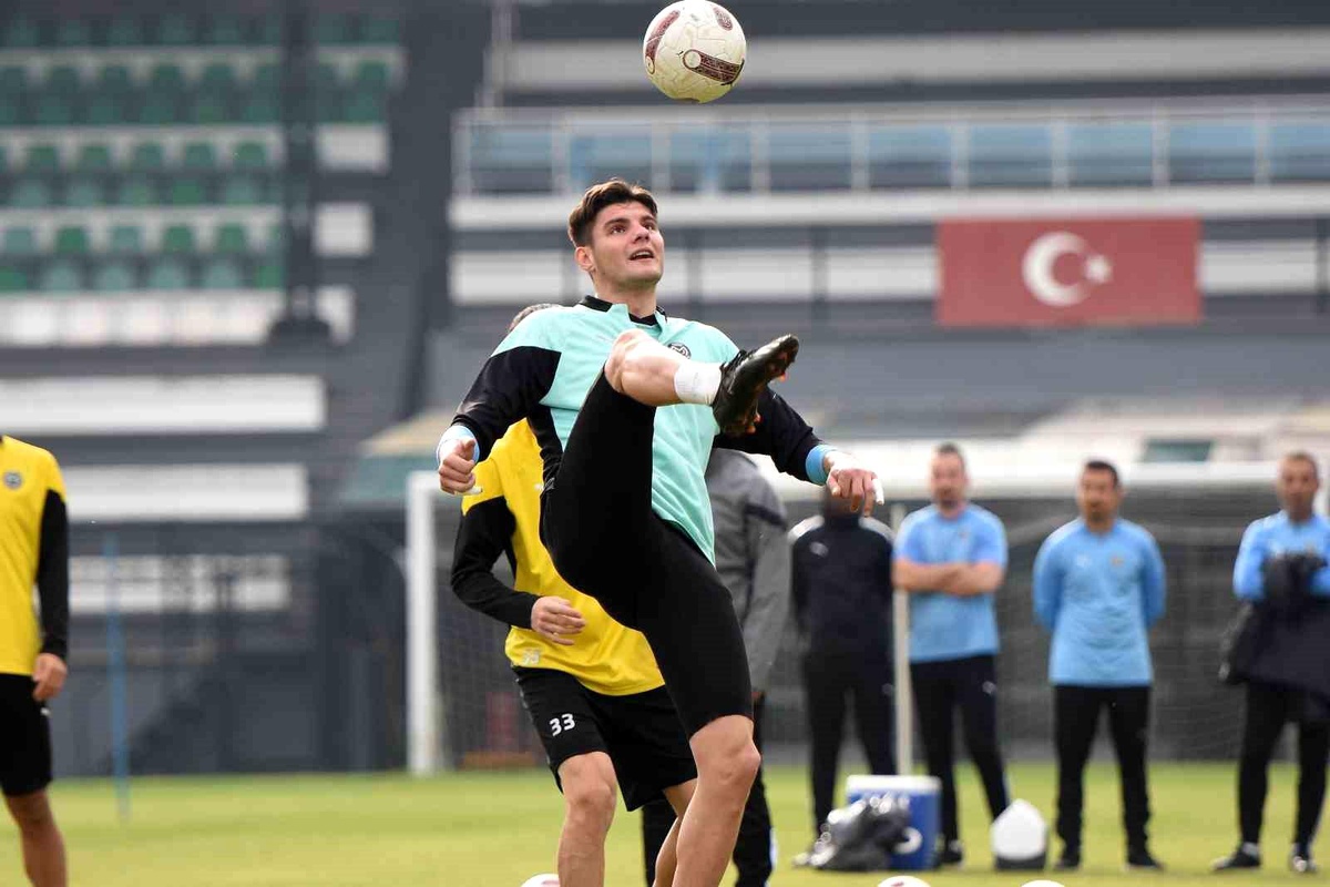 Manisa Futbol Kulübü, Altay maçına hazır