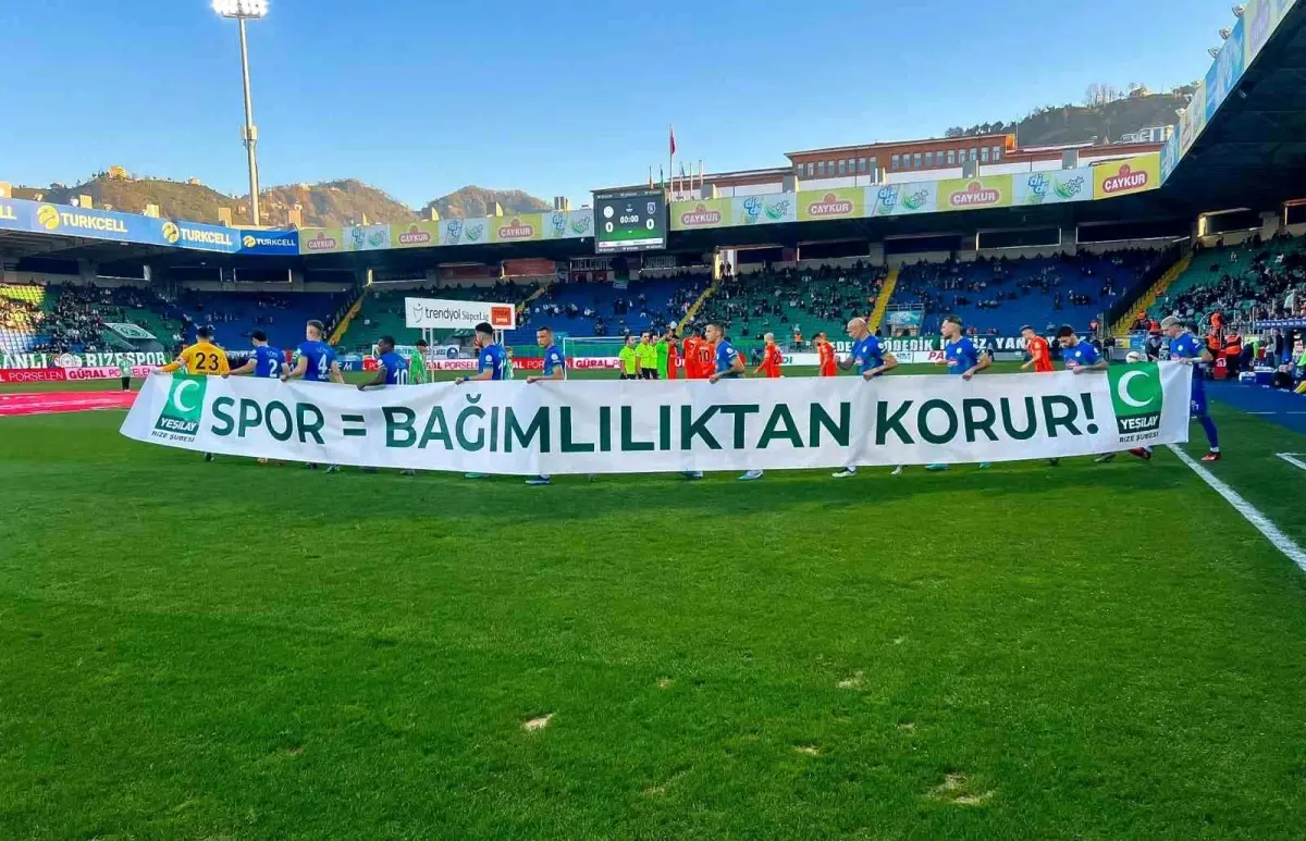 Çaykur Rizespor ile RAMS Başakşehir Berabere Kaldı