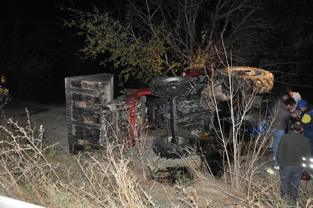 Akşehir\'de tır ve traktör çarpışması: 1 yaralı