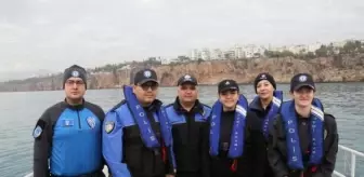 Engelli gençler 1 günlüğüne polis oldu