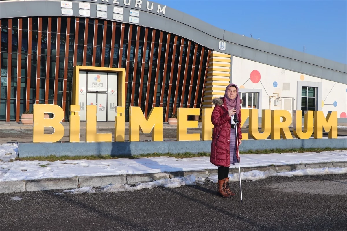 Erzurum\'da Üretilen Akıllı Baston Görme Engellilere Kolaylık Sağlayacak