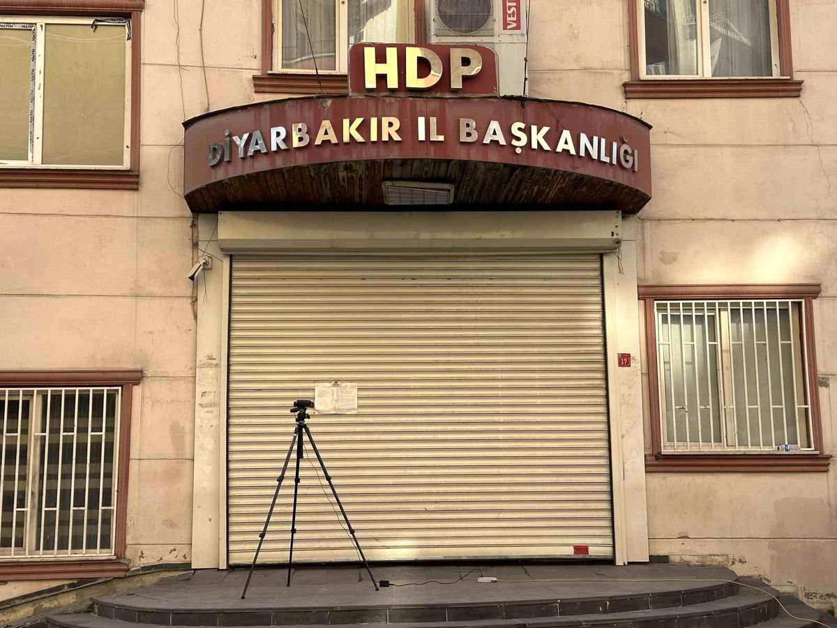 Diyarbakır\'da ailelerin evlat nöbeti devam ediyor