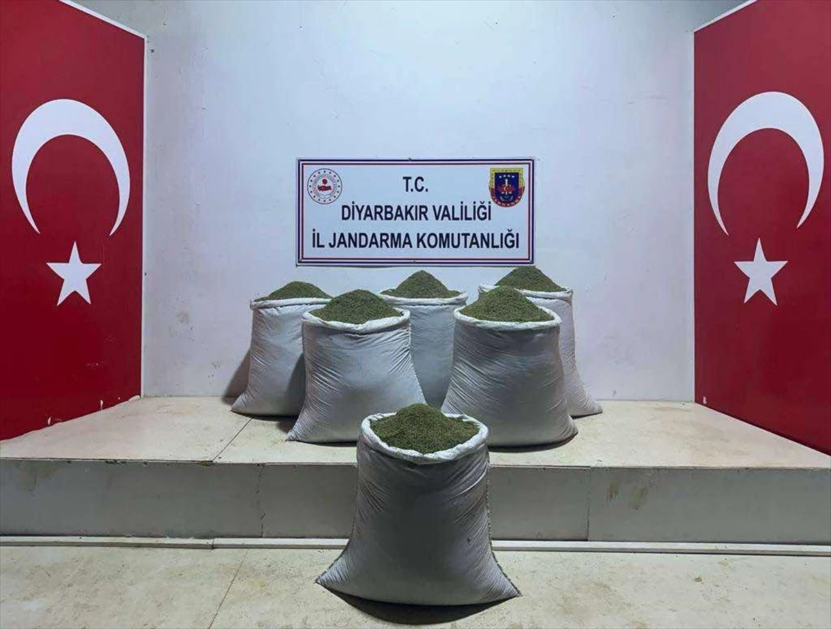 Diyarbakır\'da 229 kilogram toz esrar ele geçirildi