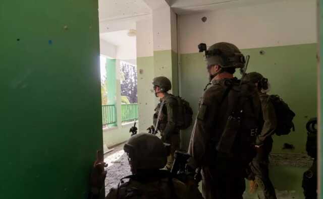 Hamas İsrail'i Hedef Aldı Hamas İsrail'i Hedef Aldı