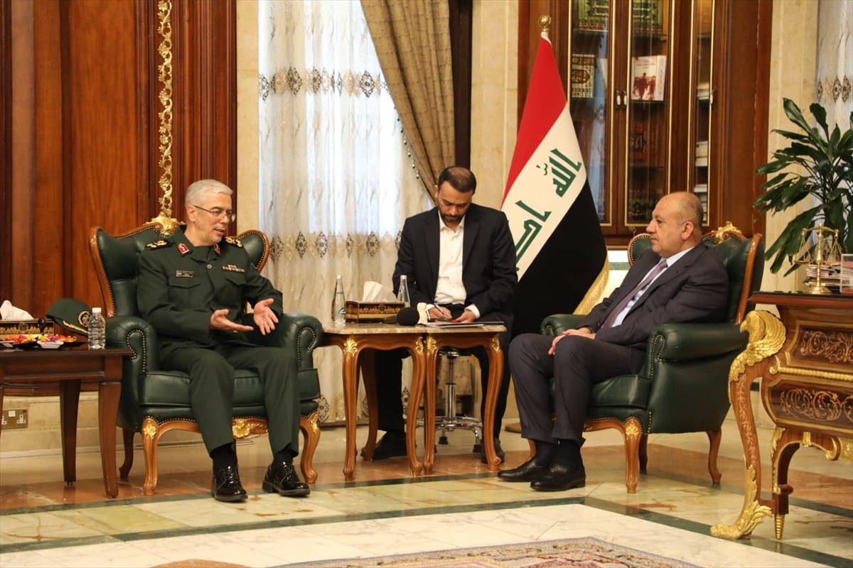 İran ve Irak, askeri işbirliği ve terörle mücadele konularını değerlendirdi