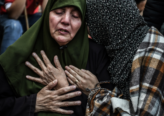 İsrail kendini vurdu! Demir Kubbe'nin ateşlediği füze Tel Aviv şehir merkezine düştü