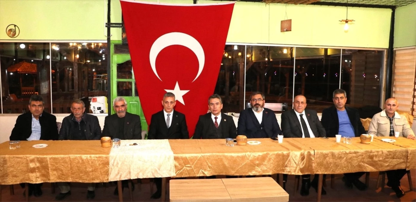 MHP Taşova İlçe Teşkilatı Birlik ve Beraberlik Toplantısı Düzenledi
