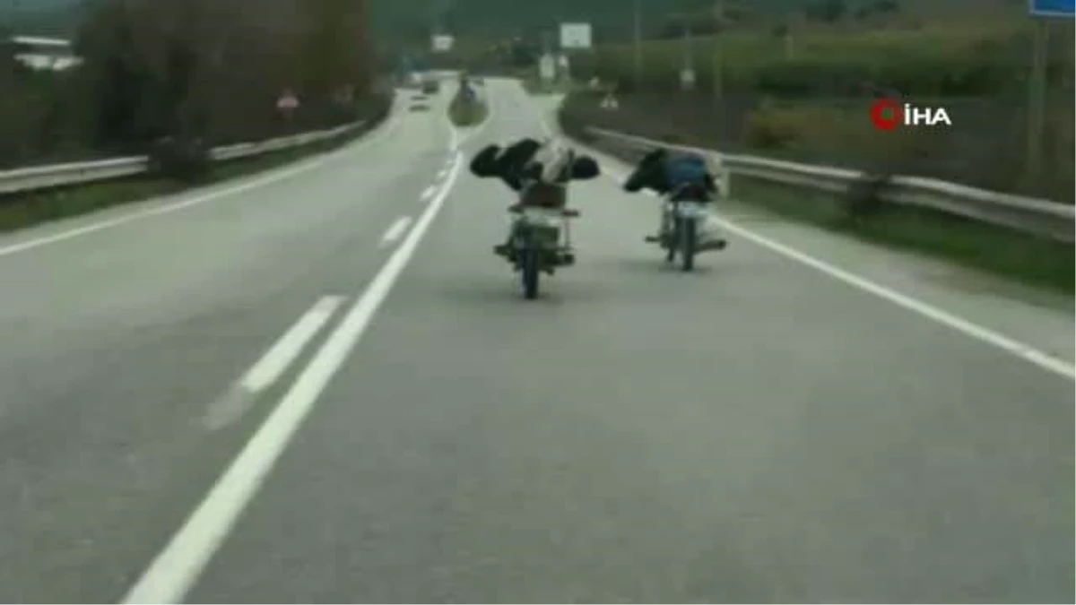 Geyve\'de Tehlikeli Motosiklet Yolculuğu