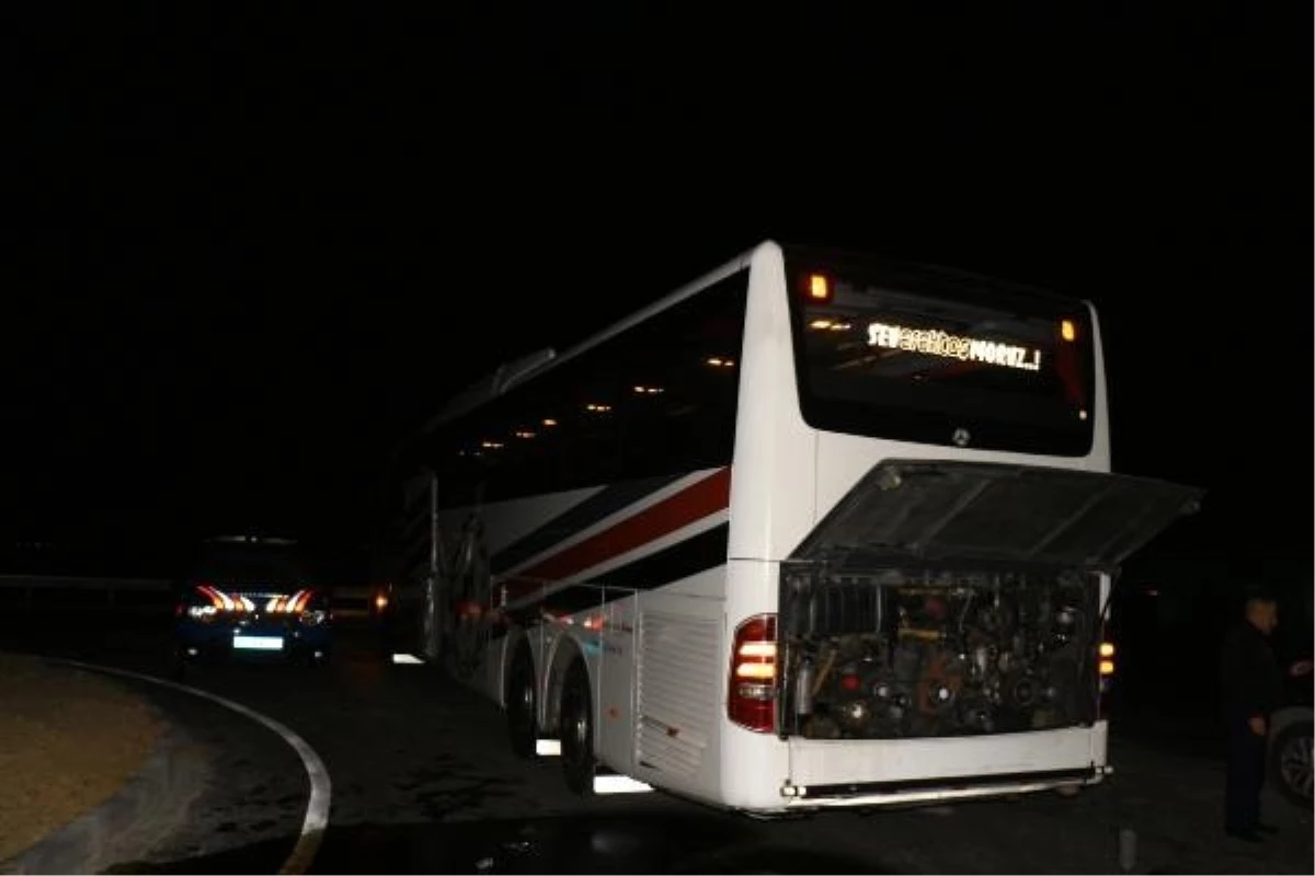 Tokat\'ta yolcu otobüsüne tüfekle ateş açıldı