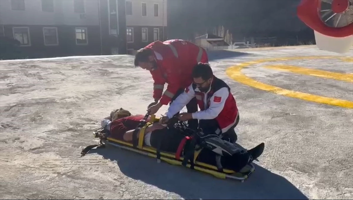 Ambulans helikopterle hastane sevk edilen yaralı
