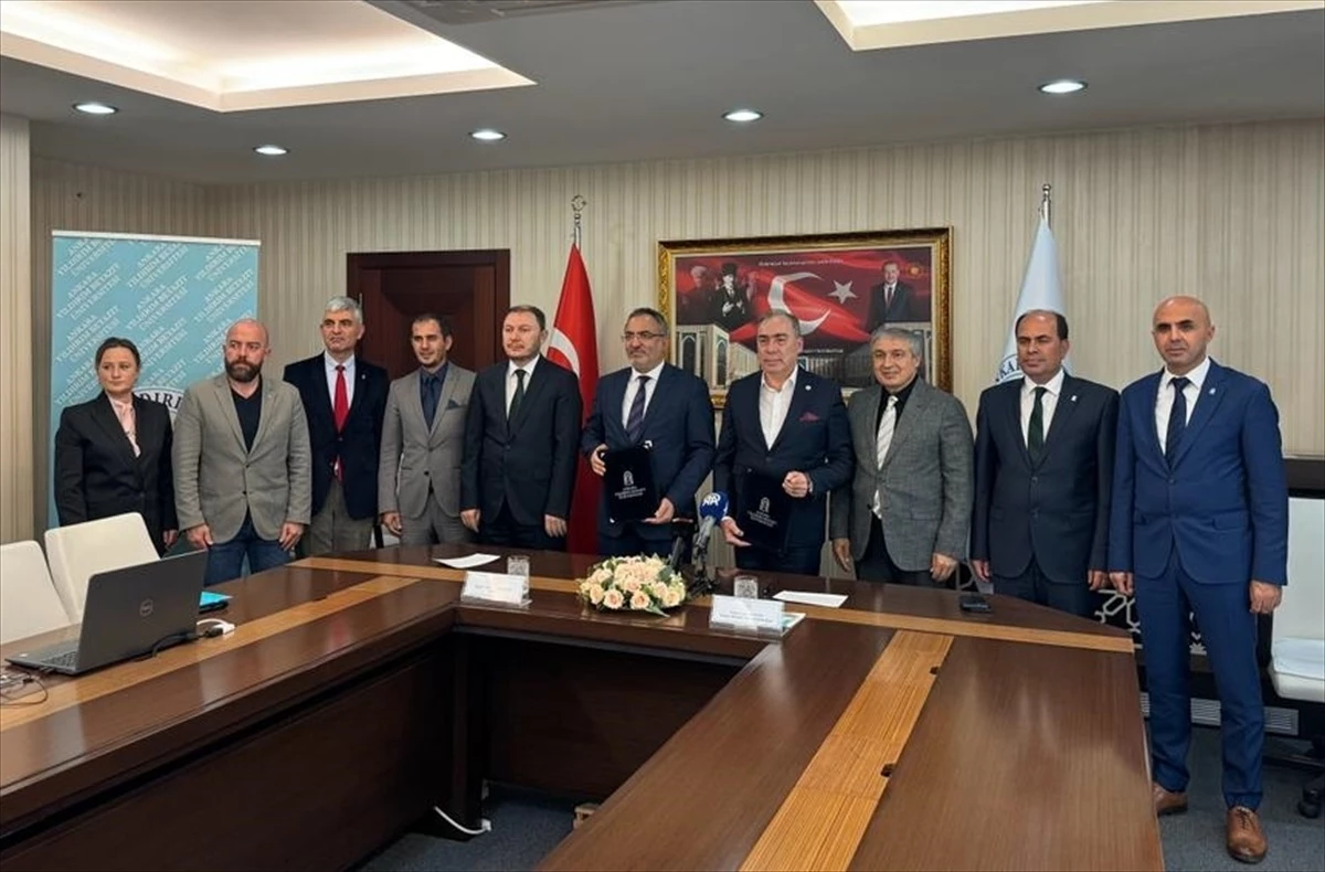 Ankara Yıldırım Beyazıt Üniversitesi ile Türkiye Binicilik Federasyonu arasında \'Seyis eğitimi\' anlaşması imzalandı