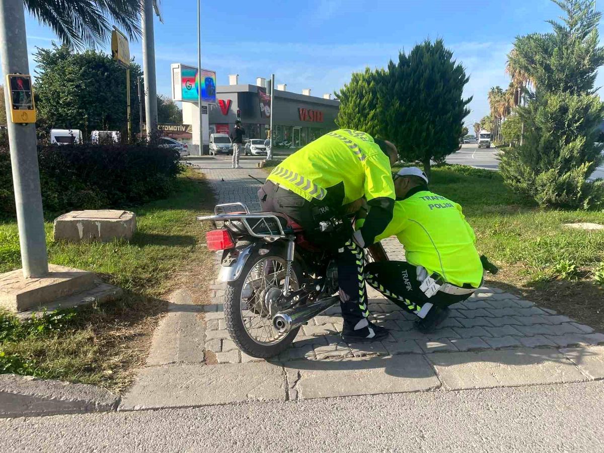 Antalya\'da plakasız motosiklete 7 bin TL ceza