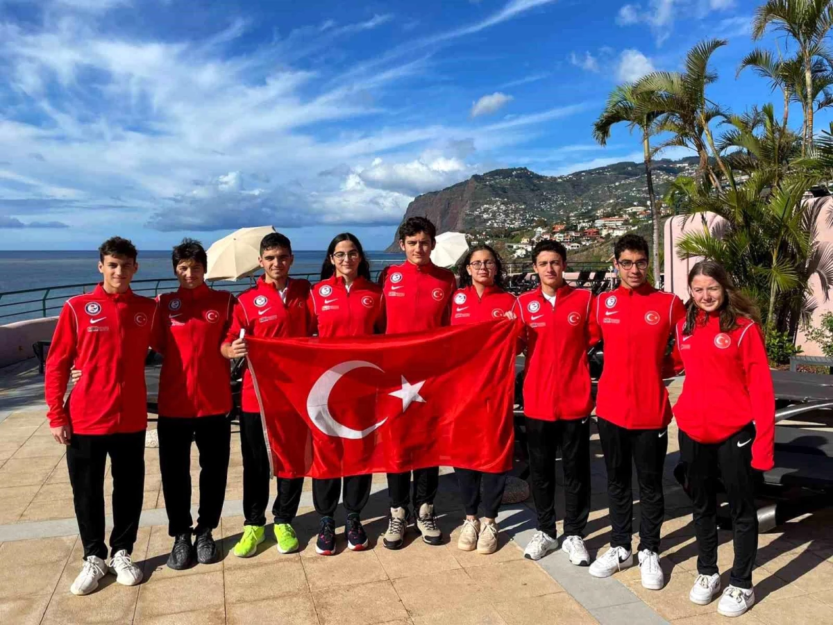 Antalyasporlu Yüzücüler Dünya Kupası\'nda Başarılı