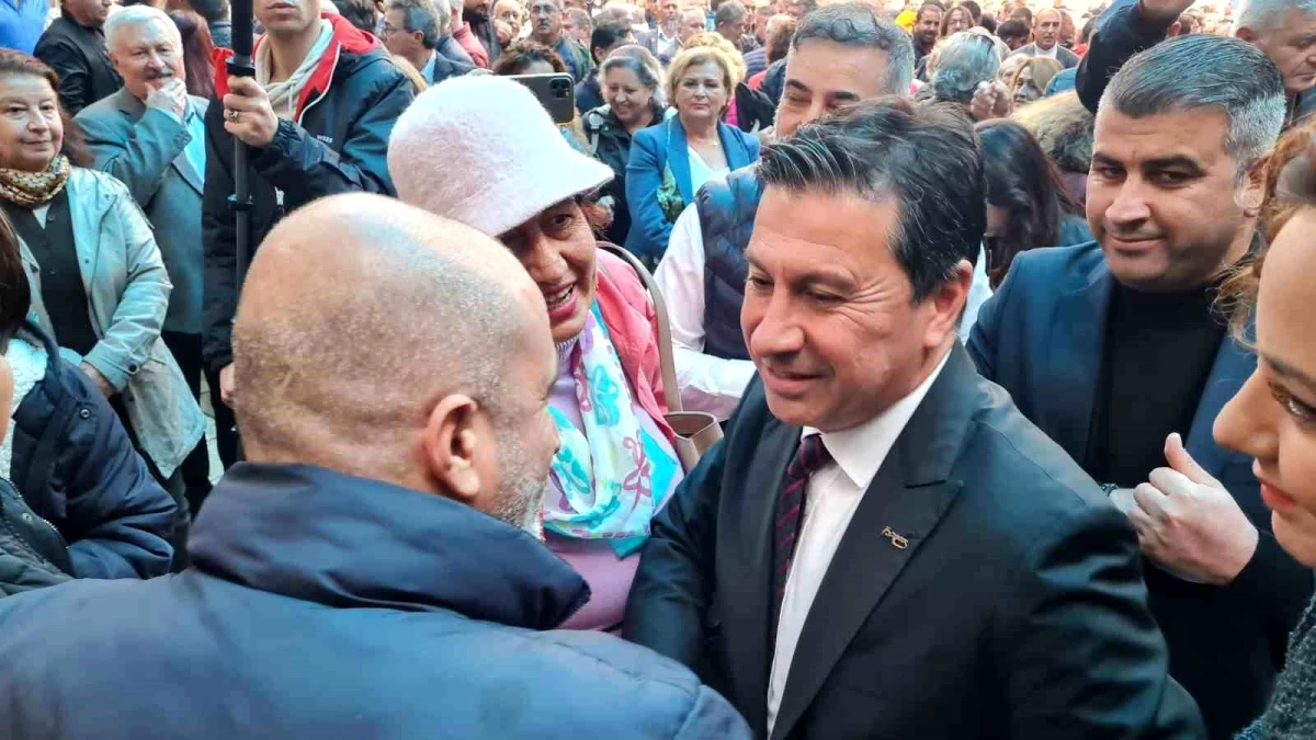 Bodrum Belediye Başkanı Ahmet Aras 2024 yerel seçimleri için aday adaylığı başvurusunu yaptı