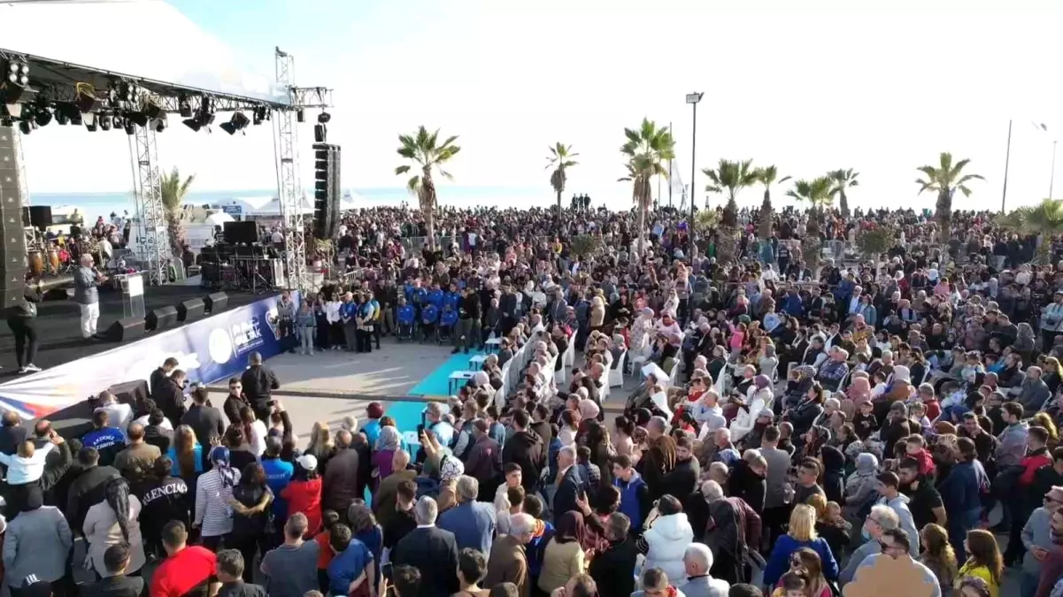 Başkan Gültak \'Balık Fastivali\'ne akın eden Mersinlilere teşekkür etti