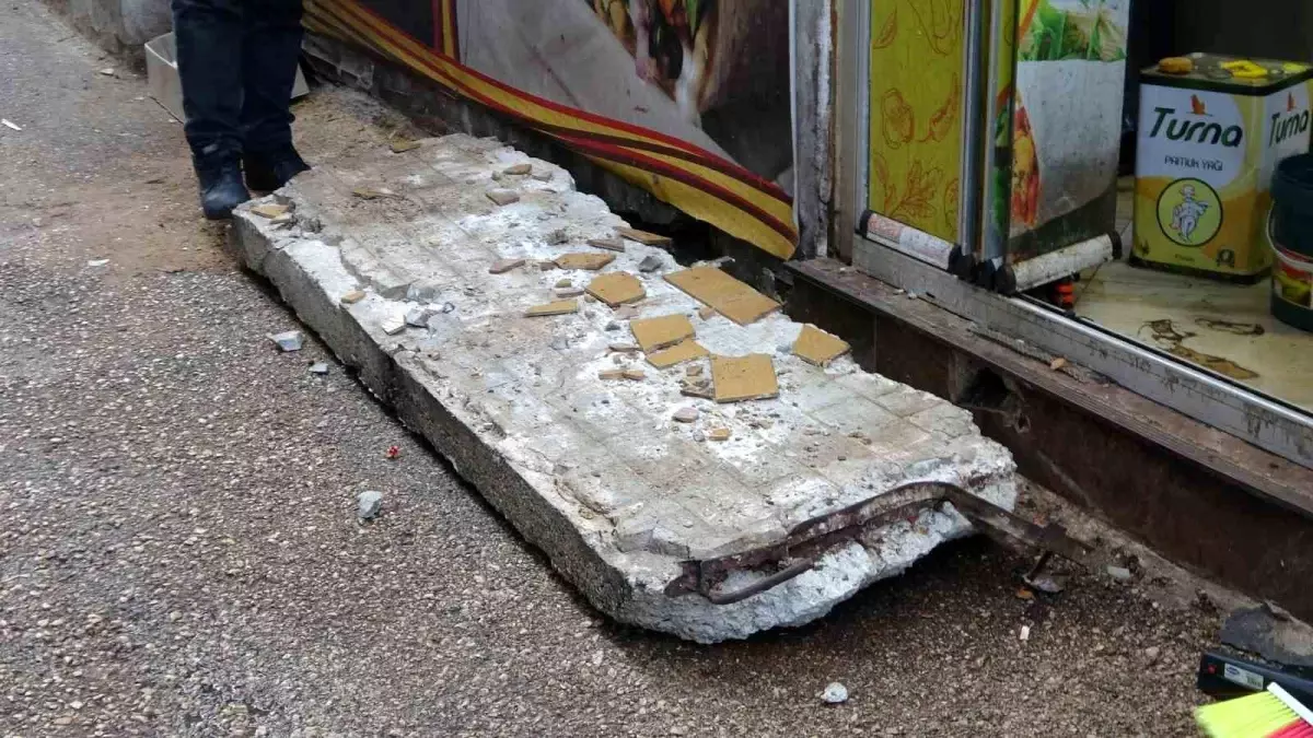 Bursa\'da Balkon Faciası: Bir Kişi Hayatını Kaybetti