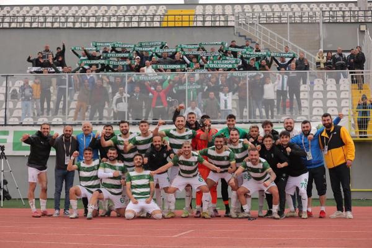 Efeler 09 SFK, Anadolu Üniversitesi\'ni 9 kişiyle mağlup etti
