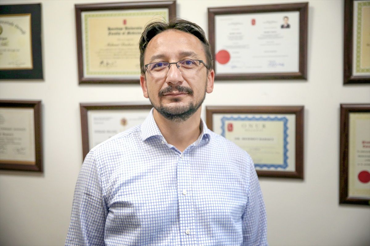 Konya\'da AVM\'de sıkışan çocuğun parmakları ameliyatla dikildi