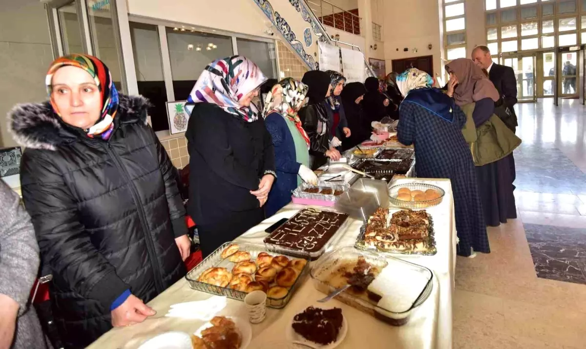 Ahlat\'ta engelliler için Gazze yararına kermes düzenlendi