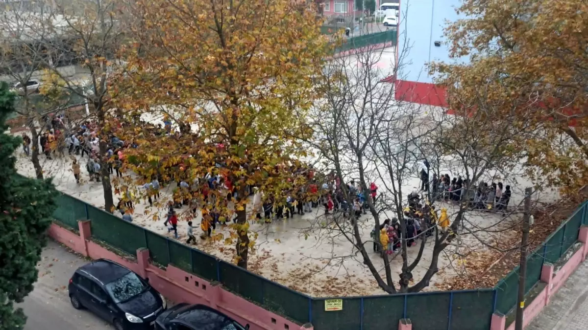 Yalova\'da 5.1 Büyüklüğündeki Deprem Sonrası Okullarda Tedbir Alındı