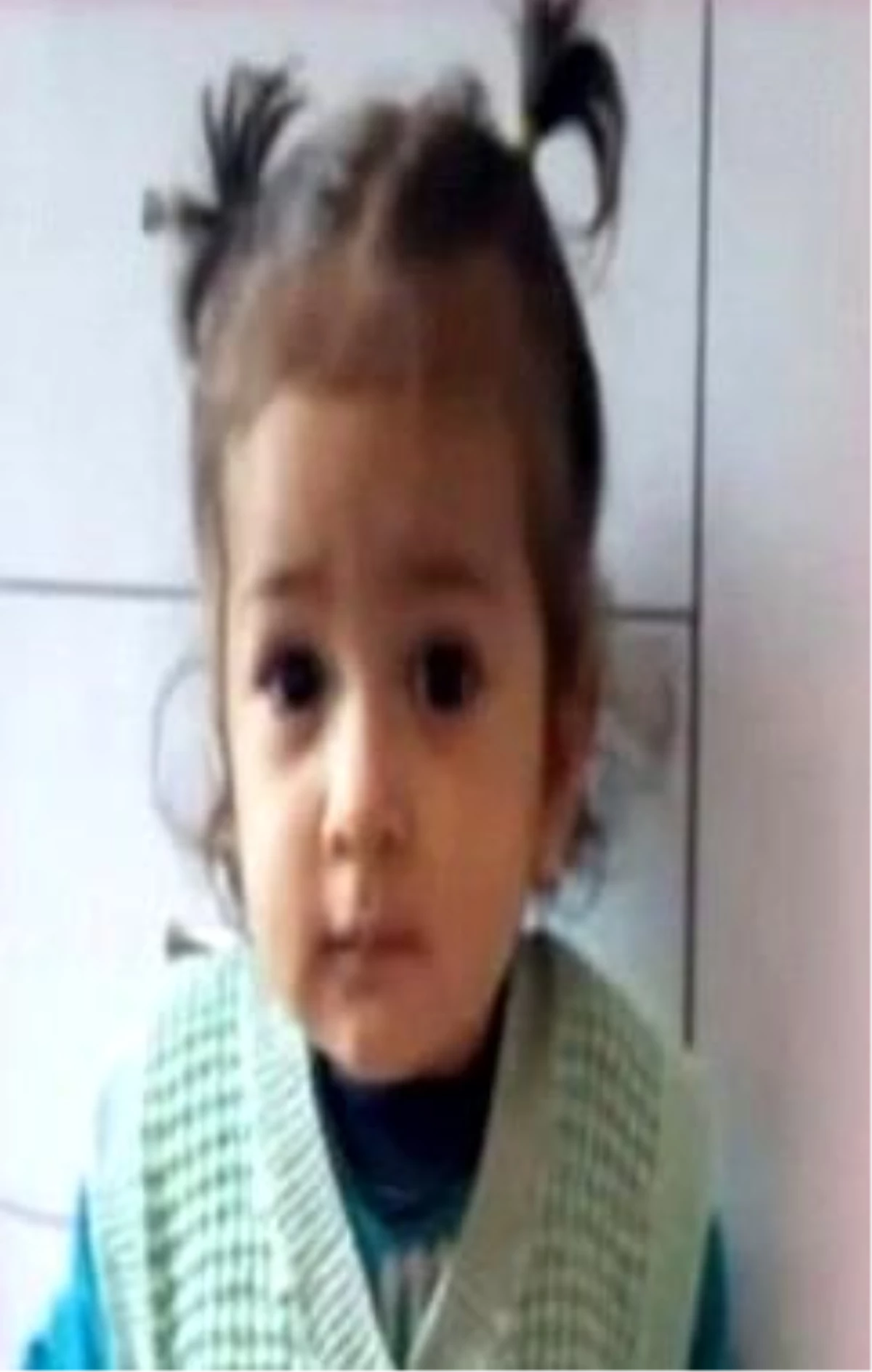 Erzincan\'da Kanepeden Düşen Bebek Hayatını Kaybetti