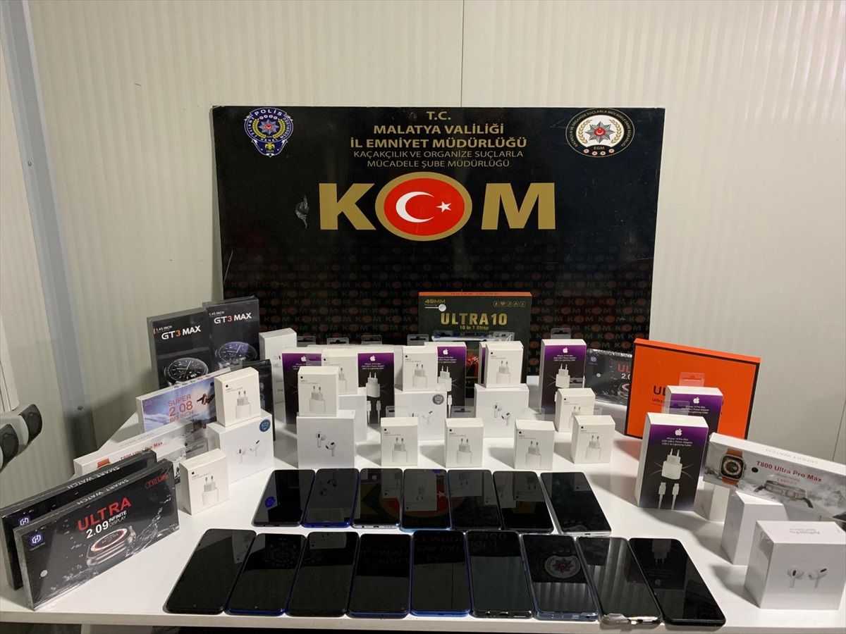 Malatya\'da gümrük kaçağı 16 cep telefonu ele geçirildi