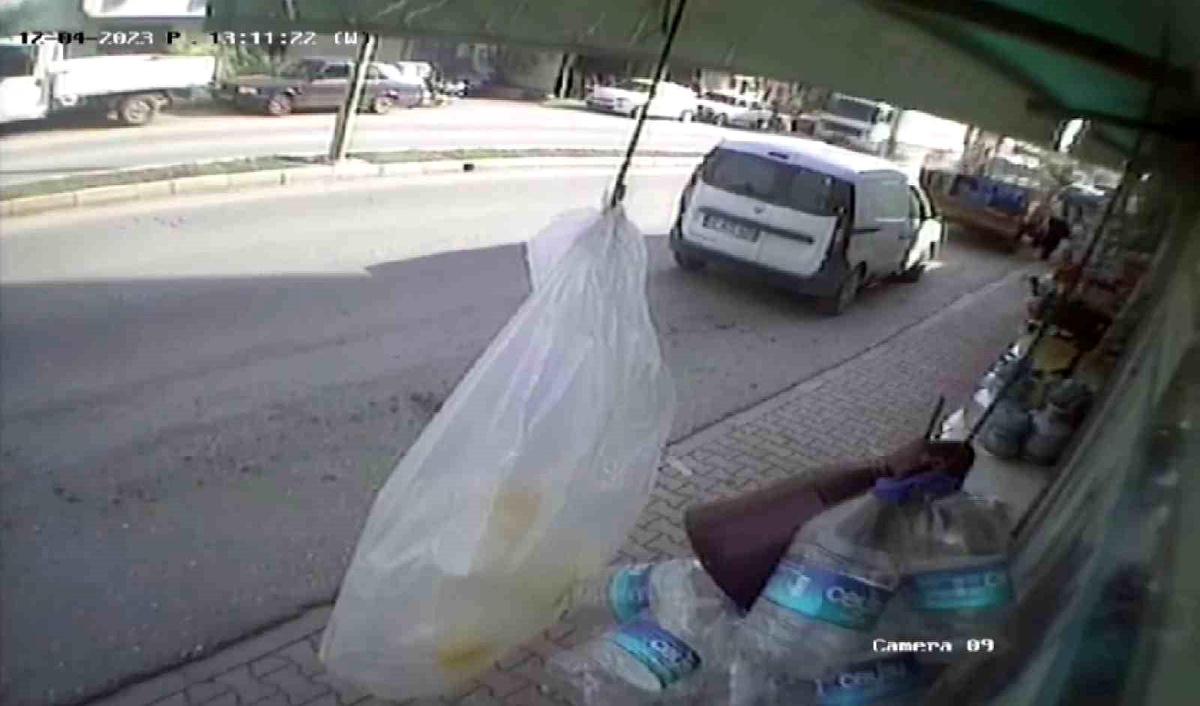 Antalya\'da motosiklet kazası: Sürücü hayatını kaybetti
