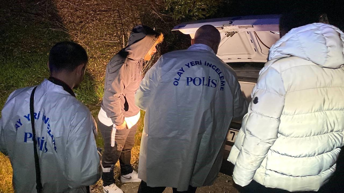Safranbolu\'da çalınan otomobil otostop çekerken yakalandı