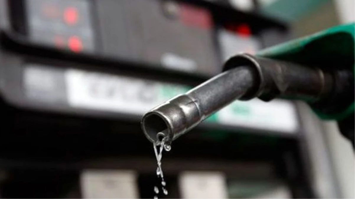 Petrol fiyatlarında düşüş devam ediyor! Akaryakıta indirim göründü