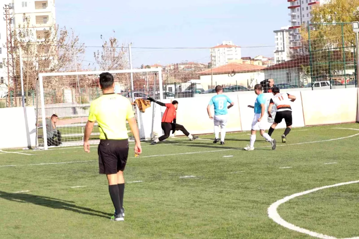 Kayseri Görme Engelliler Spor Kulübü, Ankara Anadolu Engelliler\'i 2-0 yenerek ikinci oldu