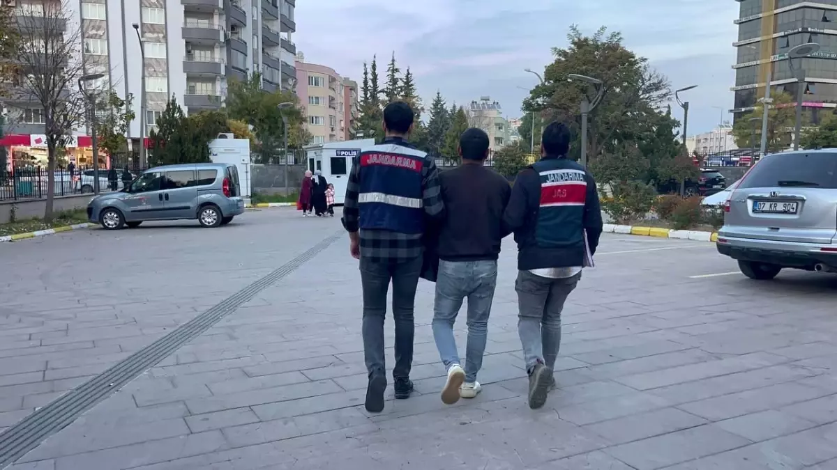 Kilis\'te 18 ayrı suçtan aranan zanlı yakalandı
