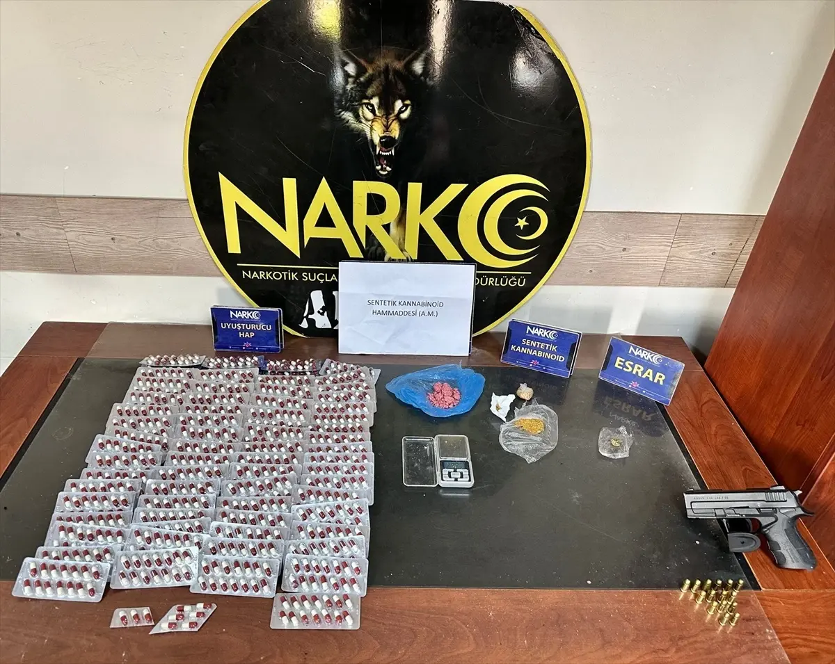 Adana\'da uyuşturucu operasyonunda 5 zanlı tutuklandı