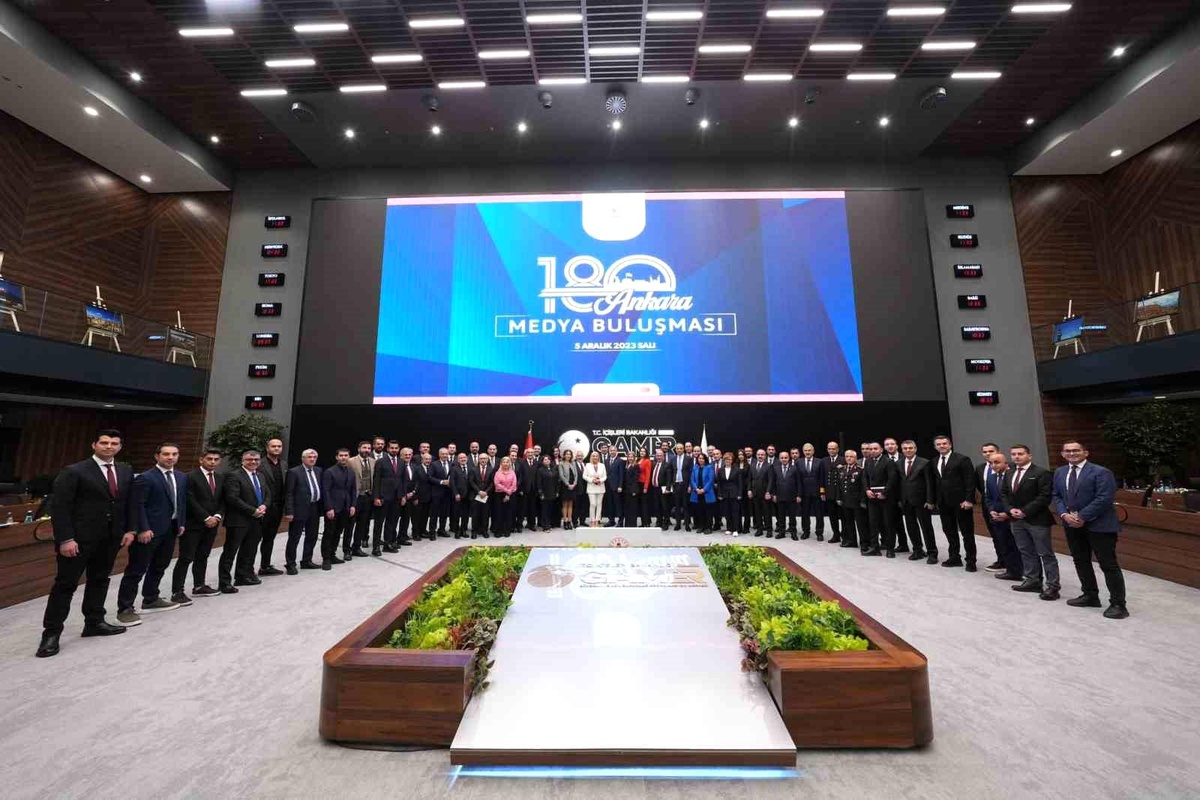 İçişleri Bakanı Yerlikaya, 1 Haziran\'dan bu yana terör örgütlerine yönelik operasyonlarda 37\'si sözde üst düzey, 609 teröristin etkisiz hale...
