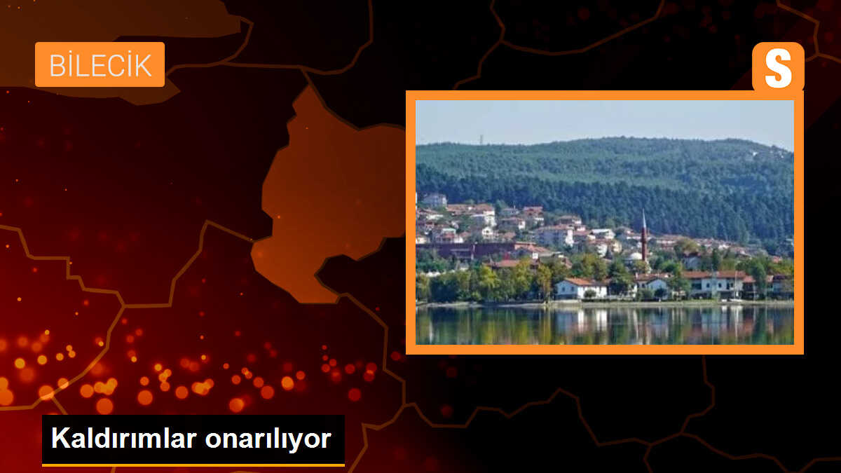 Kaldırımlar onarılıyor