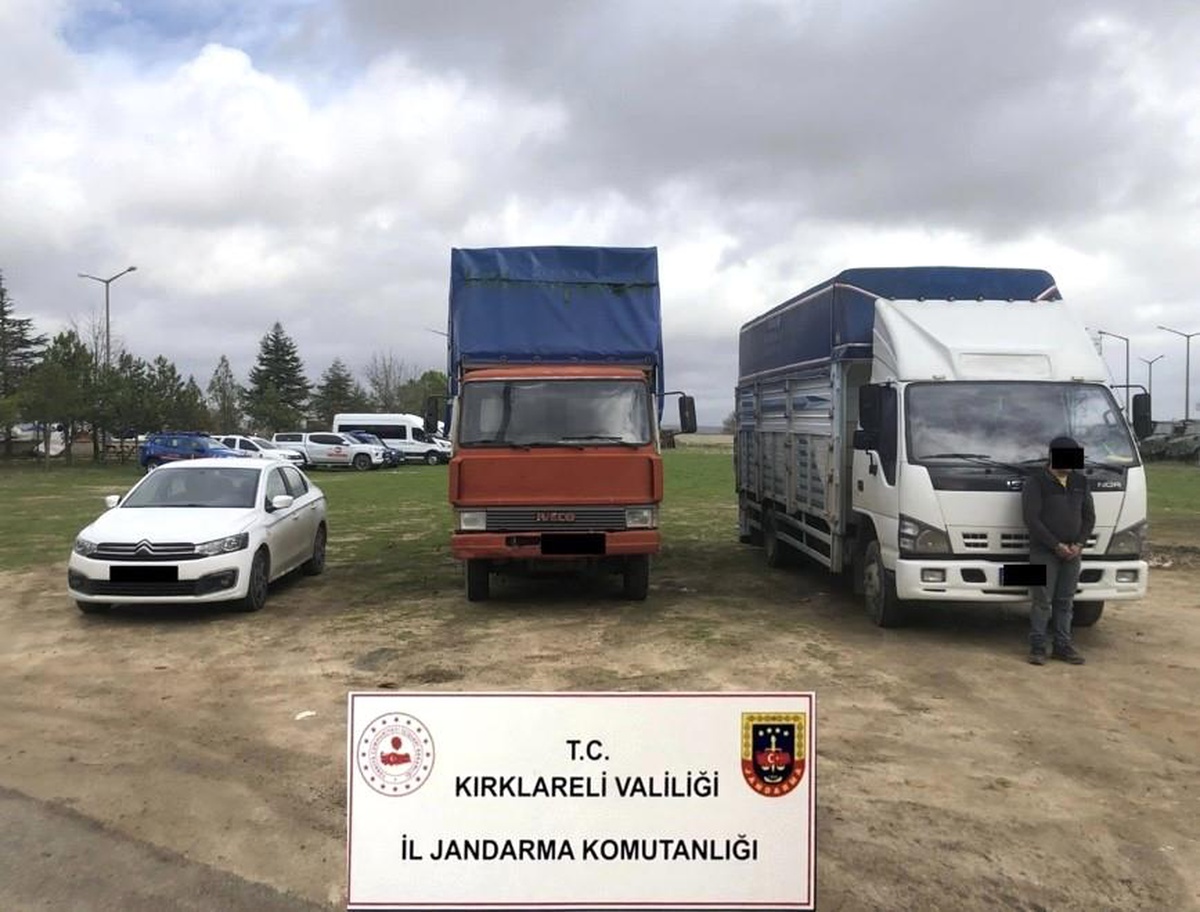 Kırklareli\'nde 76 kaçak göçmen yakalandı, 3 şüpheli gözaltına alındı