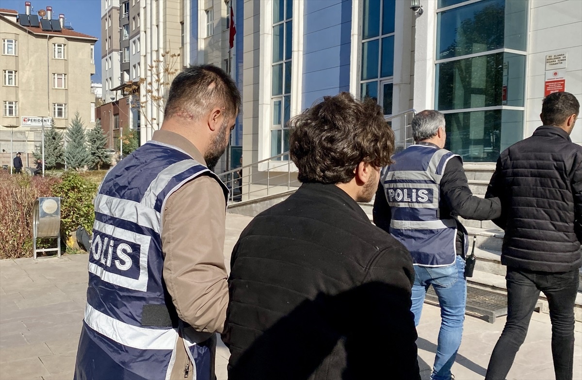Kırşehir\'de Güvercin Hırsızlığı: 2 Zanlı Gözaltına Alındı