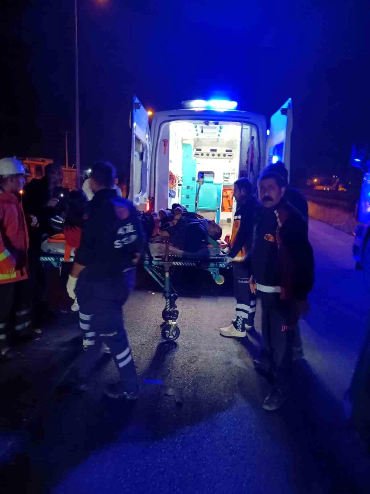 Mardin\'de trafik kazası: 3\'ü çocuk 8 kişi yaralandı