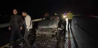 Siverek'te otomobil ile TIR çarpıştı: 9 yaralı