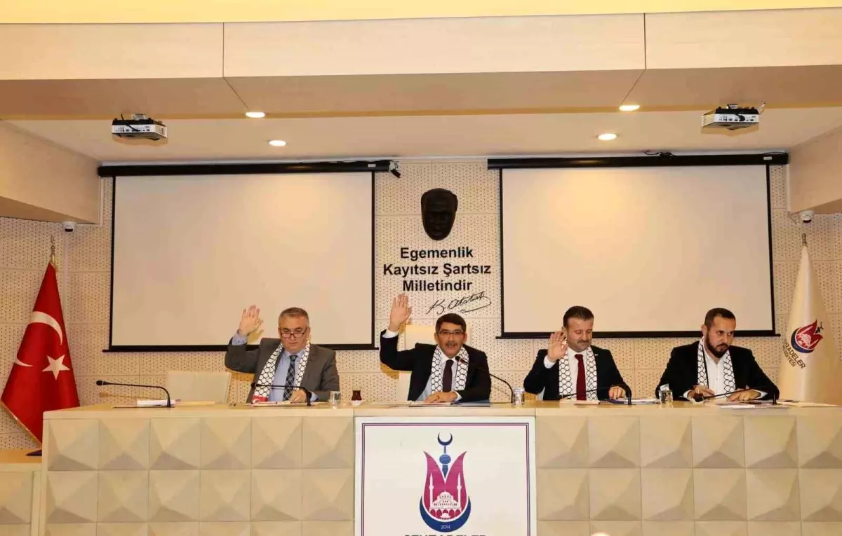 Şehzadeler Belediye Meclisi İsrail\'in soykırımını lanetledi