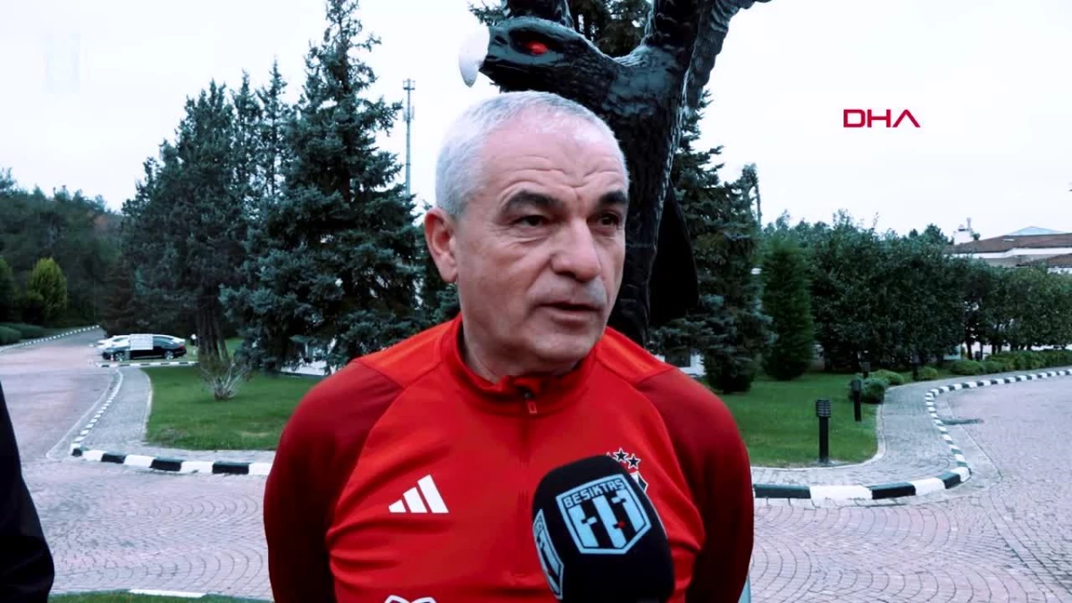 Beşiktaş yönetimi teknik direktör Rıza Çalımbay ile bir araya geldi