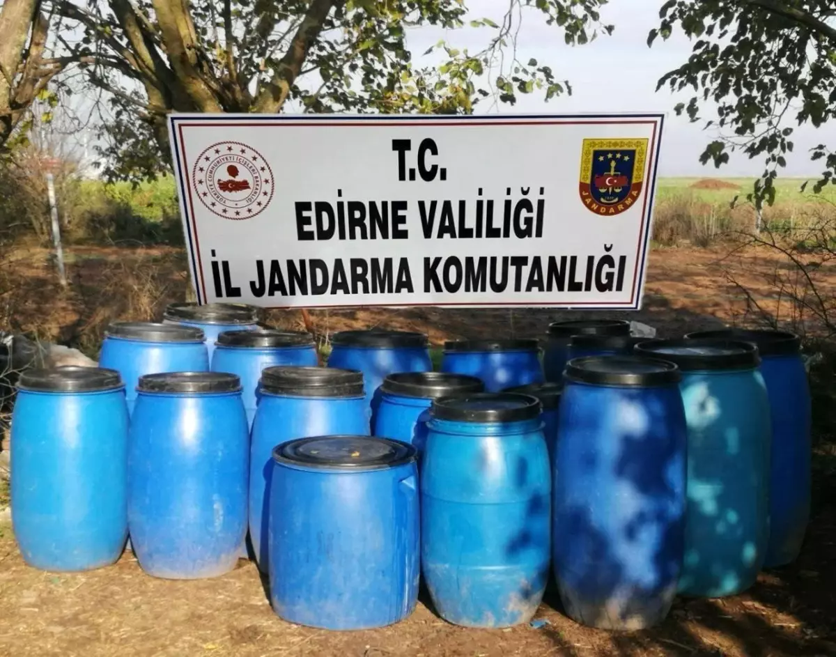 Edirne\'de 2 Bin Litre Sahte İçki Ele Geçirildi