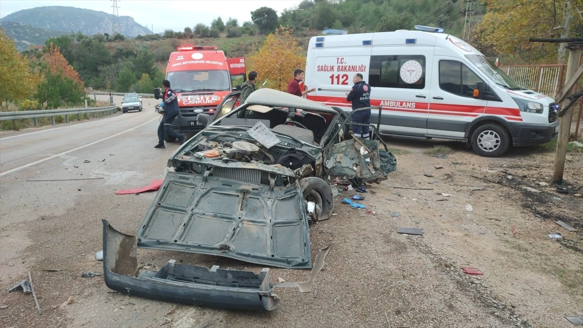 Adana\'da Otomobil Kazası: 1 Ölü, 3 Yaralı