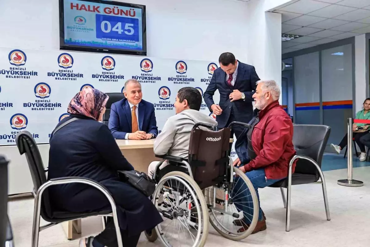 Denizli Büyükşehir Belediye Başkanı Osman Zolan Halk Gününde Vatandaşlarla Buluştu