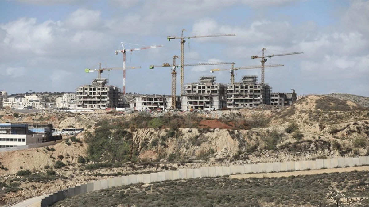 İsrail’in Doğu Kudüs’te bin 800 konutun inşası için onayına Dışişleri Bakanlığından tepki