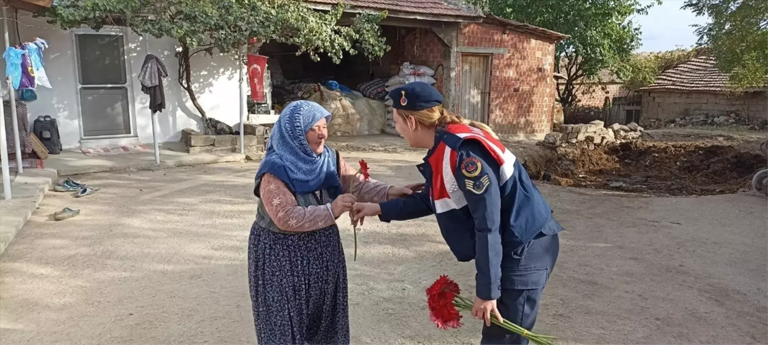 Edirne\'de jandarma vatandaşları motosiklet kullanımı ile ilgili bilgilendirdi