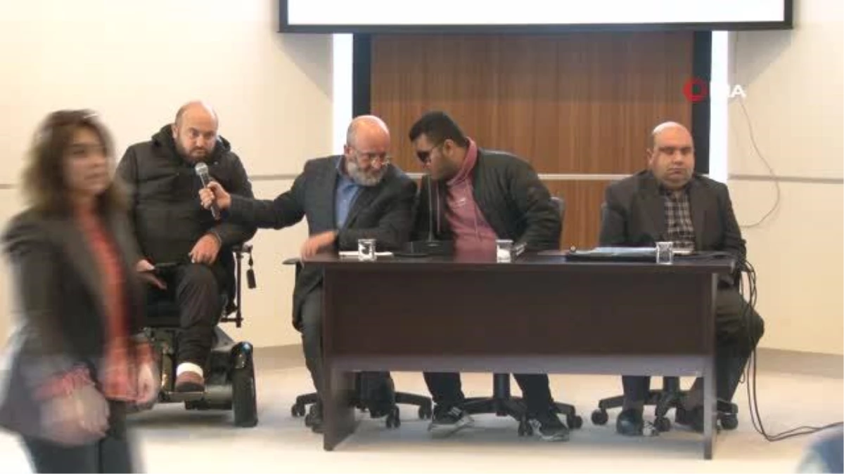 Sivas Cumhuriyet Üniversitesi\'nde Engelliler Günü Paneli Düzenlendi