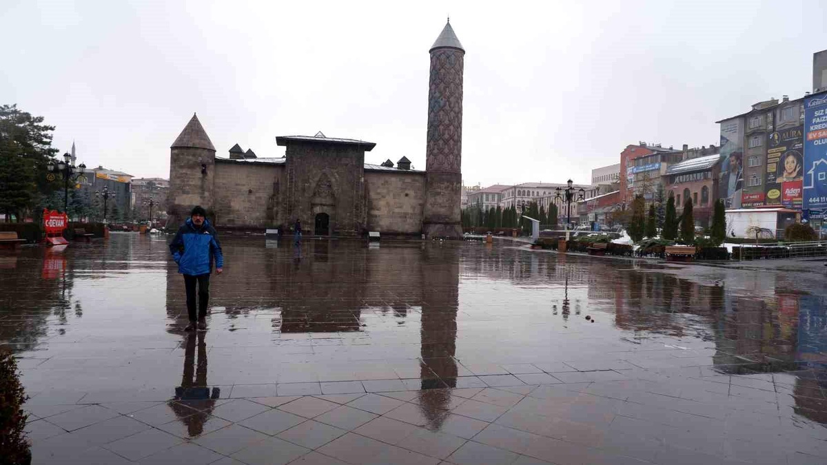 Erzurum\'da Karla Karışık Yağmur ve Sis Etkili Olacak