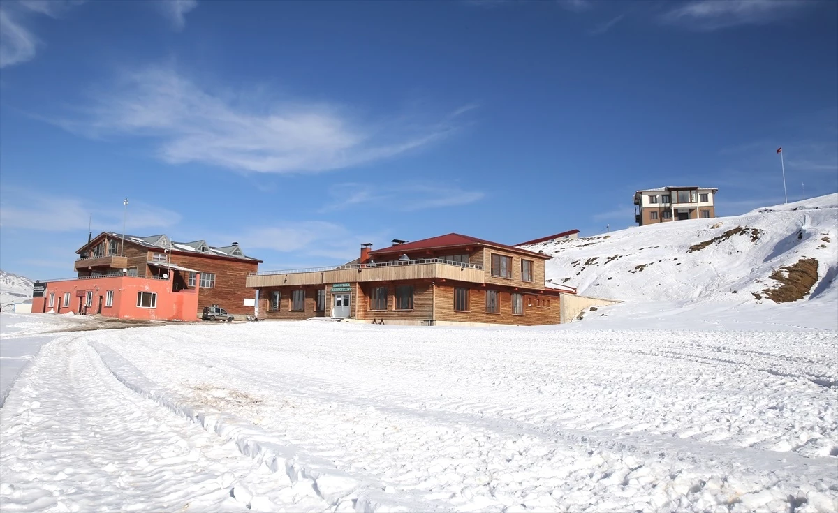 Hakkari\'deki Merga Bütan Kayak Merkezi, yeni sezon için hazır