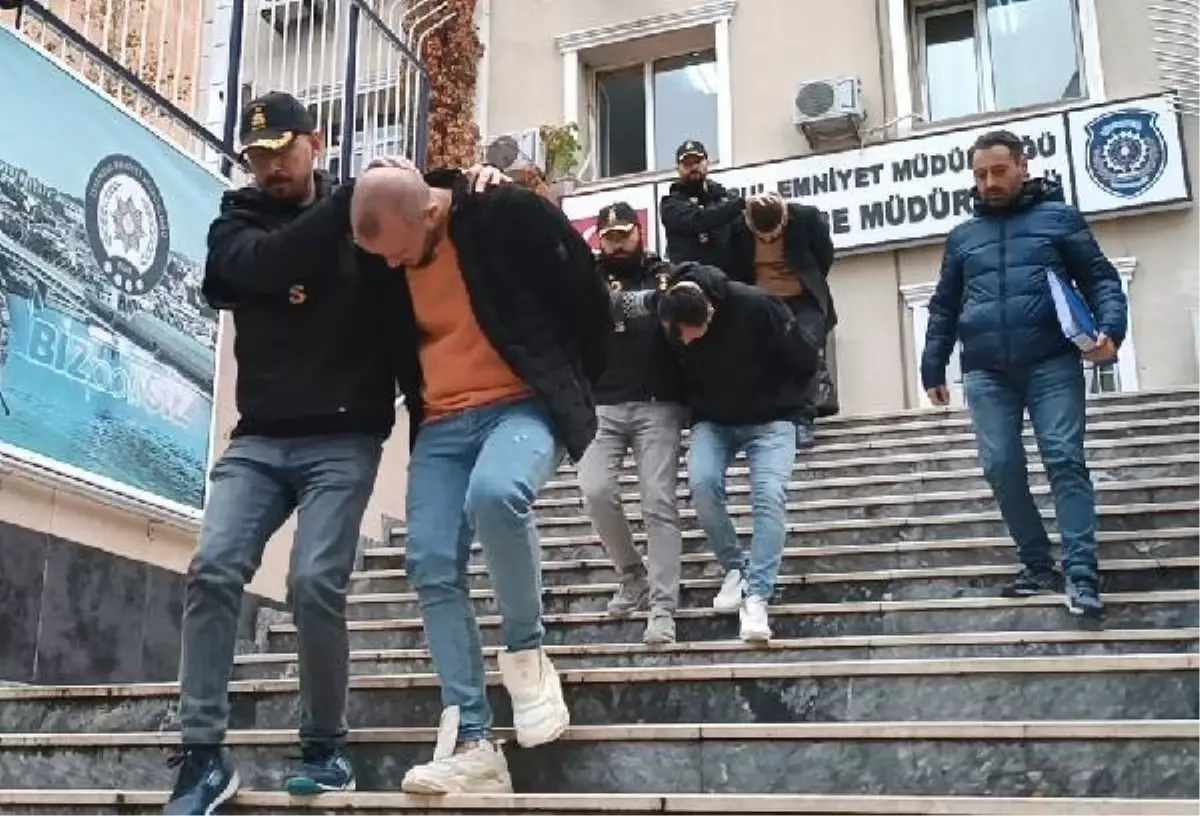 Whatsapp mesajlarında polisi \'zubi\' olarak kodladılar