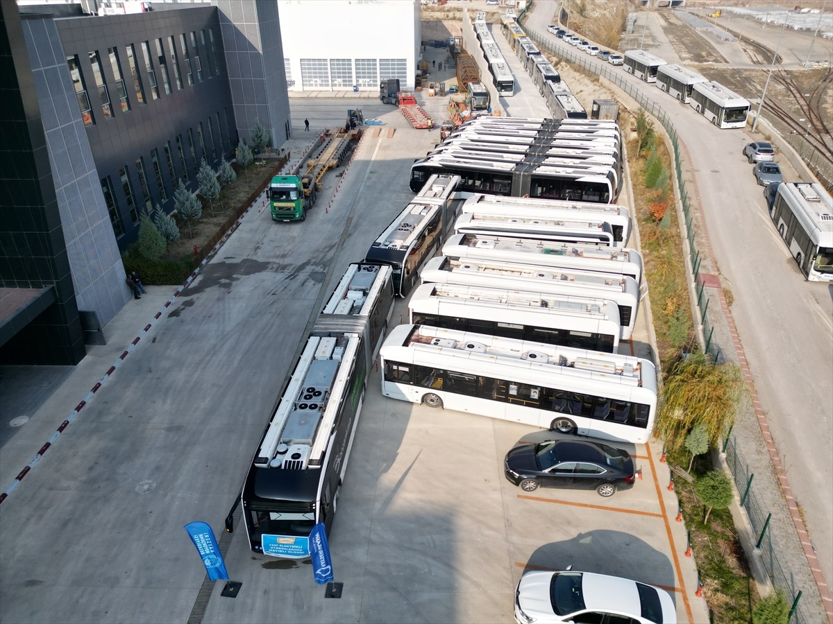 Kayseri Büyükşehir Belediyesi, 2 adet elektrikli otobüsü teslim aldı